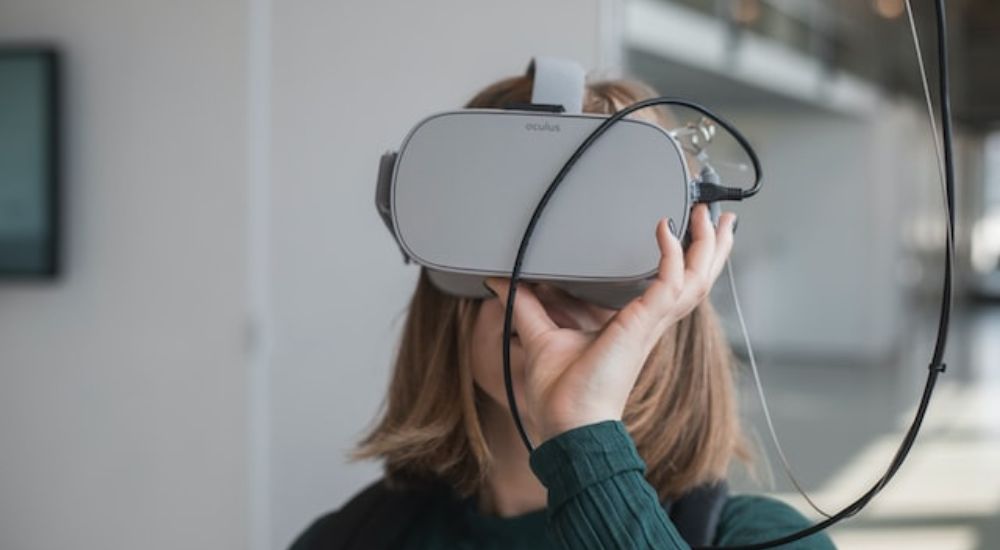 Sete maneiras de a Realidade Virtual ajudar a medicina – Observador